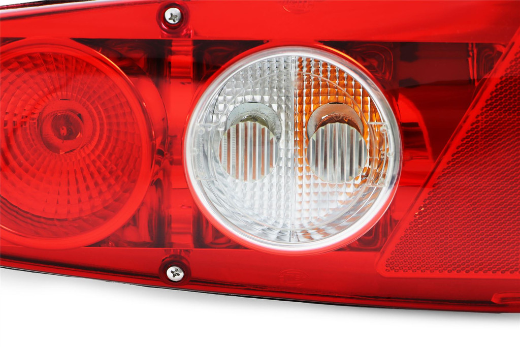 Rear light right red triangular reflector Swift Chrisma Compass Rallye