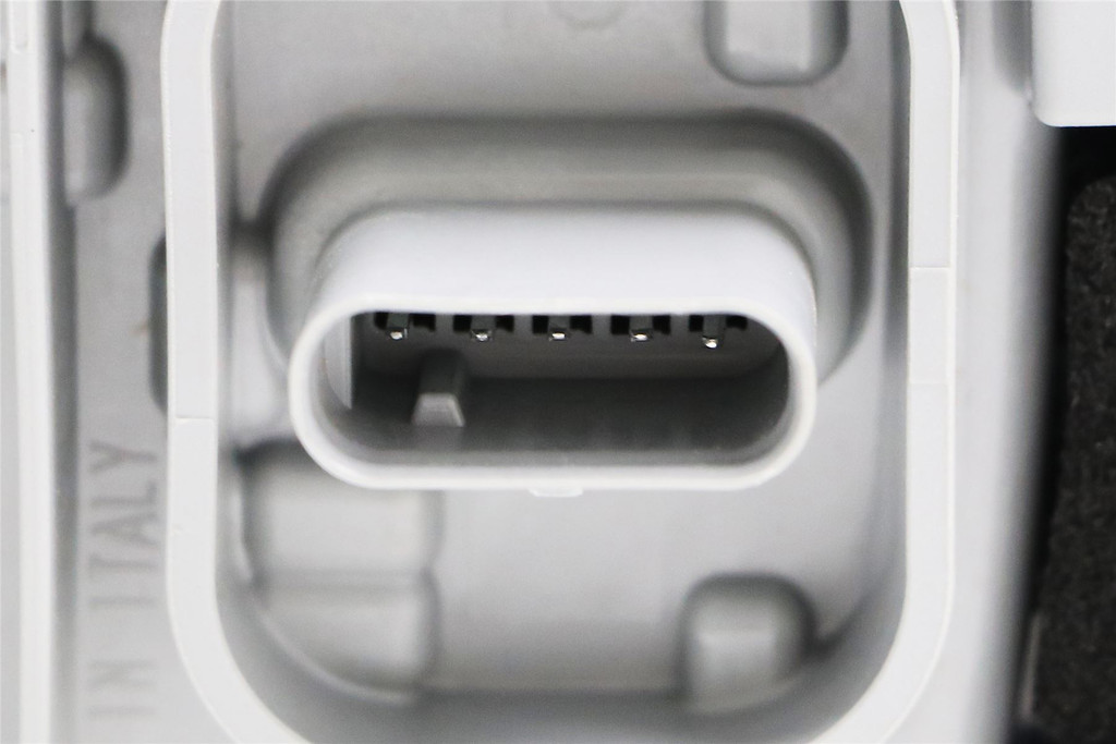 Rear light right dark grey trim Jeep Renegade 14-18