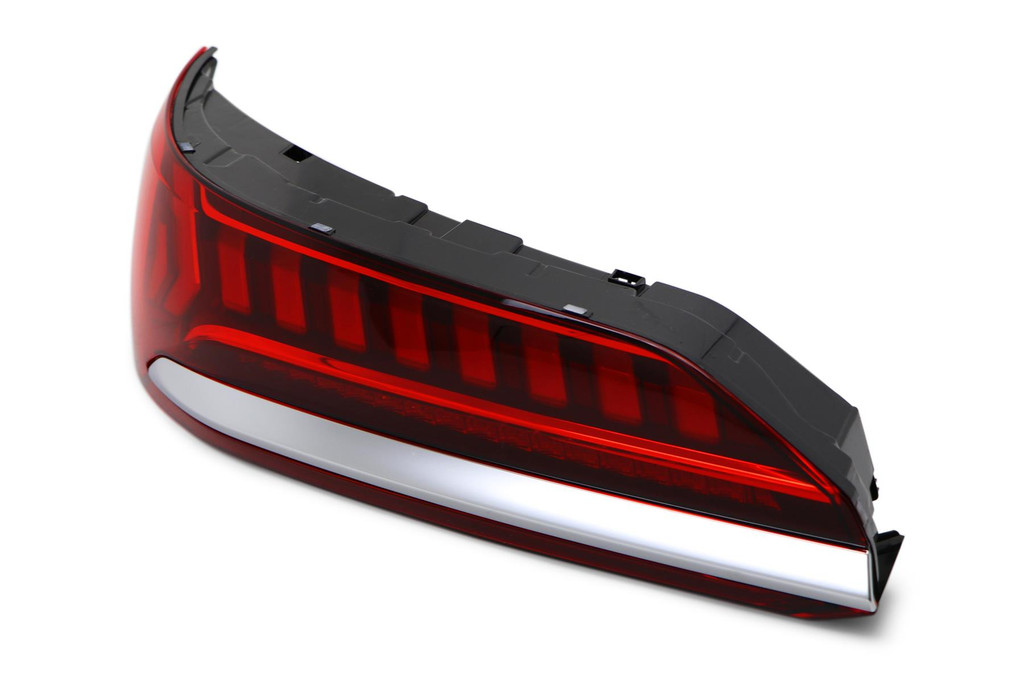 Rear light left LED Audi Q7 20-