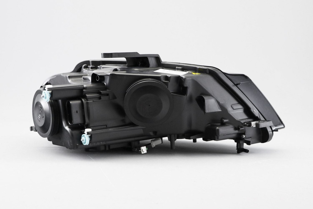 Headlight left bi-xenon LED DRL Audi A3 08-12 LHD