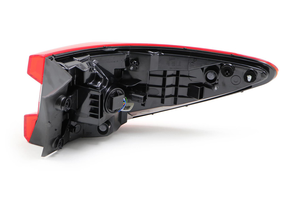 Rear light left Renault Kadjar 19-