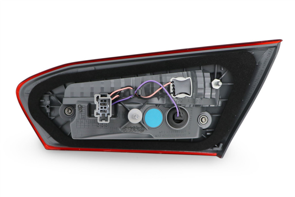Rear light left inner halogen Ford Focus Hatchback 18-