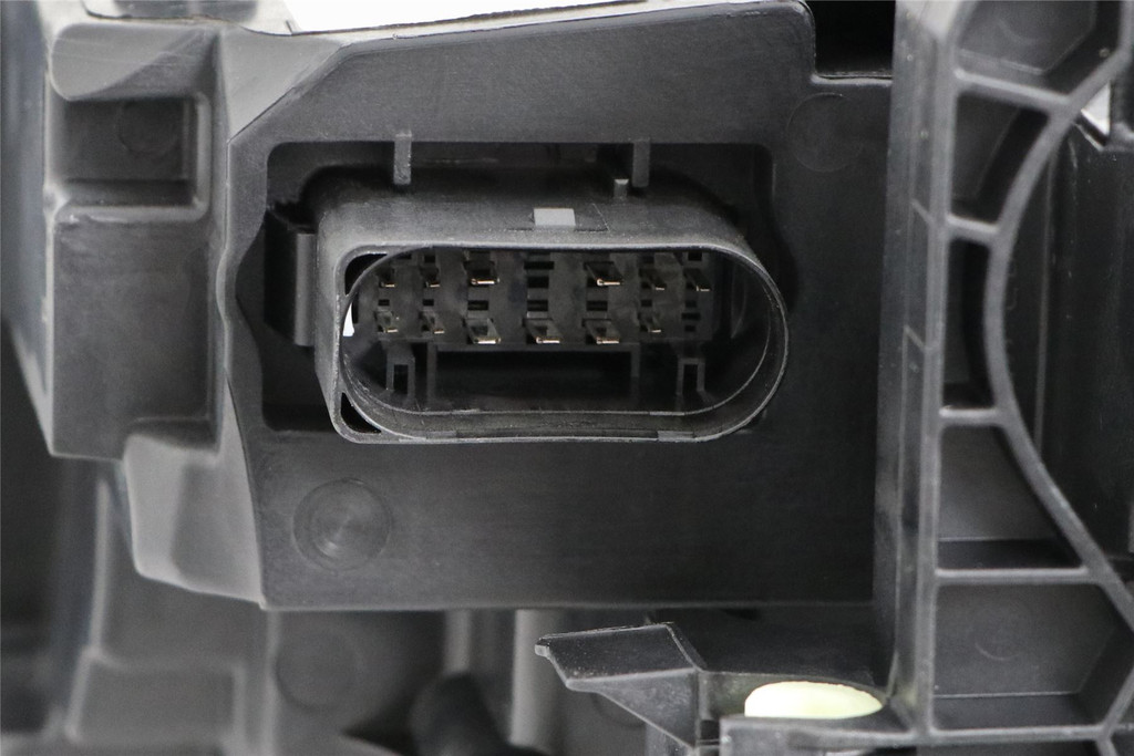 Headlight right Full LED VW Passat 15- OEM Valeo