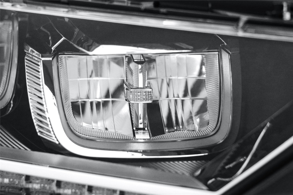 Headlight right Full LED VW Passat 15- OEM Valeo
