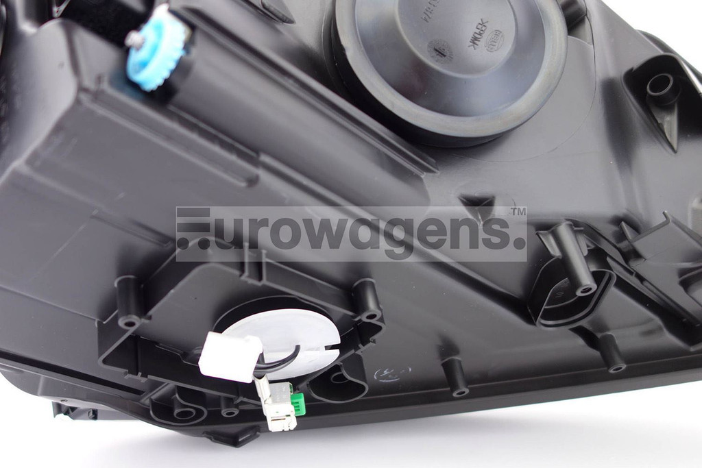 Headlight right bi-xenon LED DRL Audi A3 08-12 LHD
