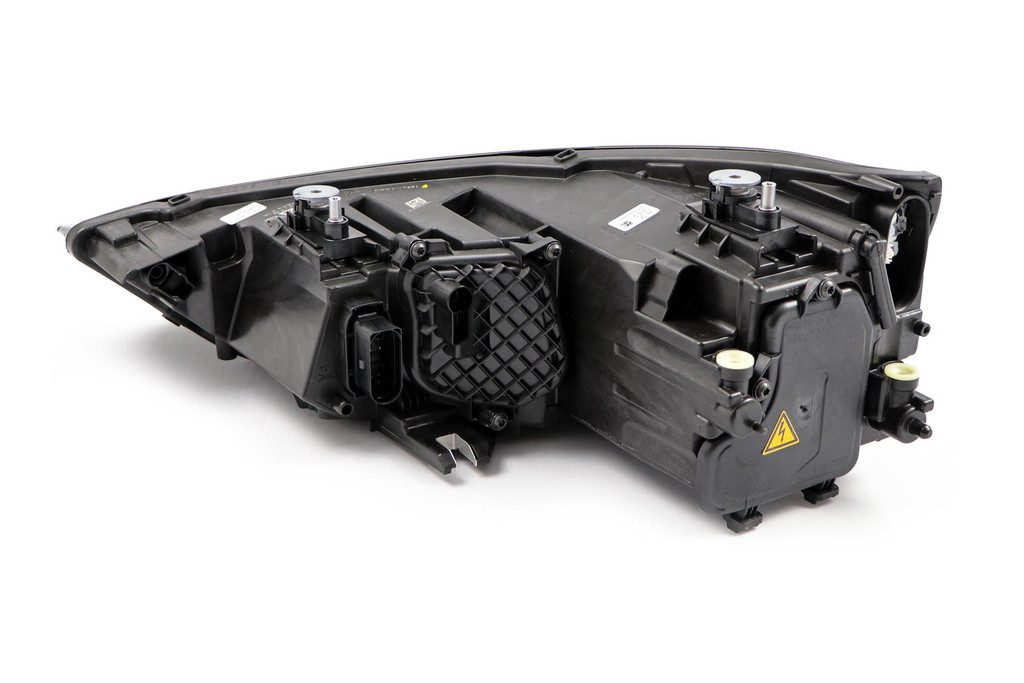 Headlight right Bi-xenon red trim Audi A1 S1 15-18