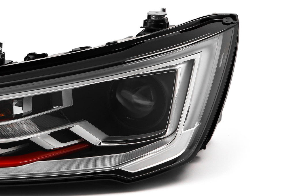 Headlight left Bi-xenon red trim Audi A1 S1 15-18