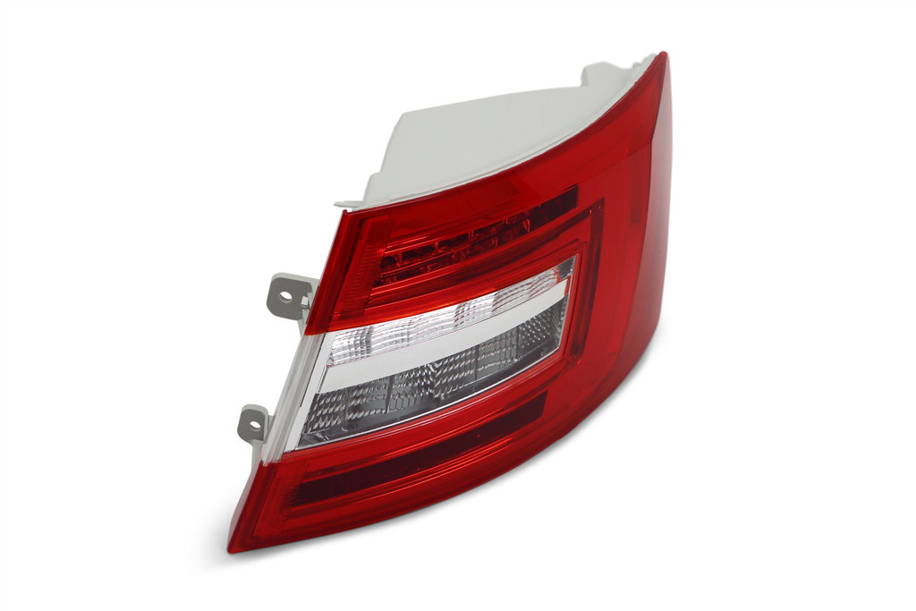 Rear light right LED Skoda Octavia 17-20