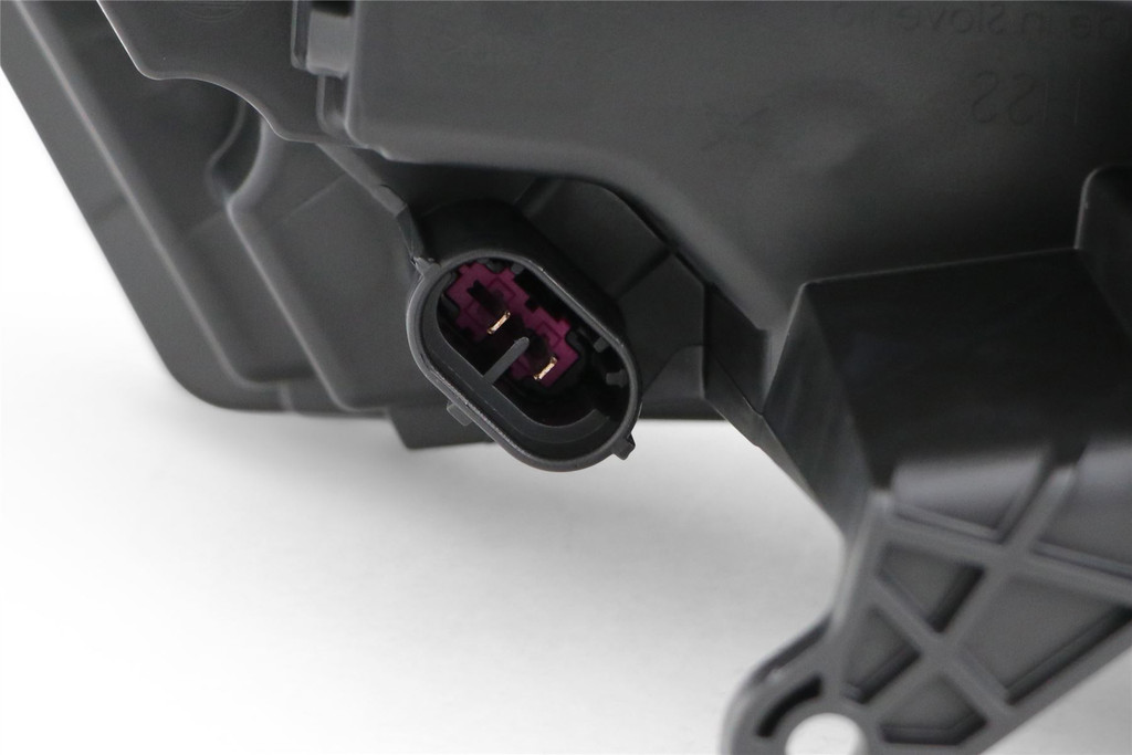 Front fog light right LED Seat Leon 17-19 