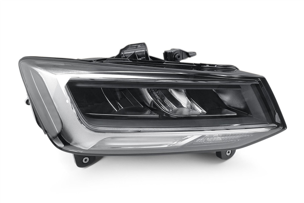 Headlight right LED Audi Q2 20- 