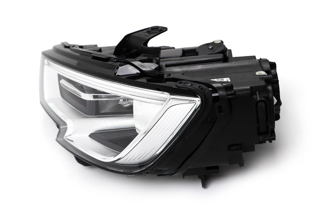 Headlight left Bi-xenon LED DRL Audi A3 16- 