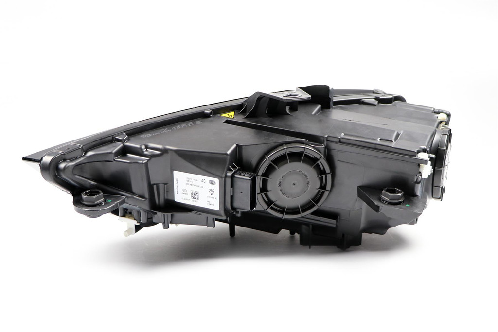 Headlight right bi-xenon with AFS Audi A3 12-