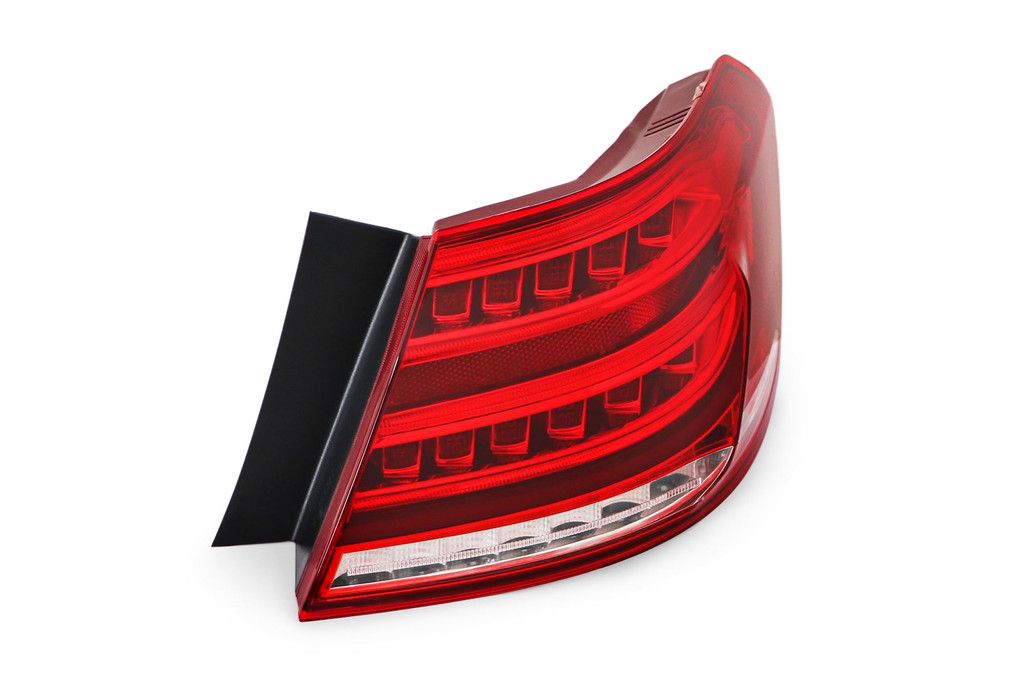 Rear light right LED red outer Mercedes Benz E Class W212 Saloon 12-15