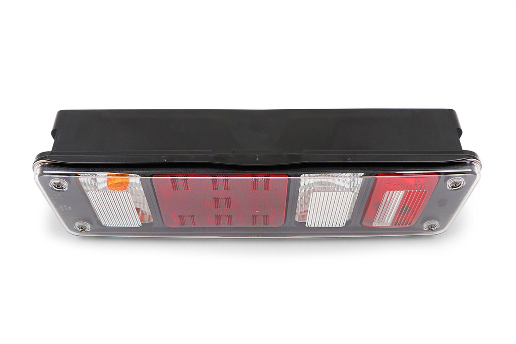 Rear light left triangle reflector trailer lorry Krone Fruehauf Feldbinder Reisch DAF 