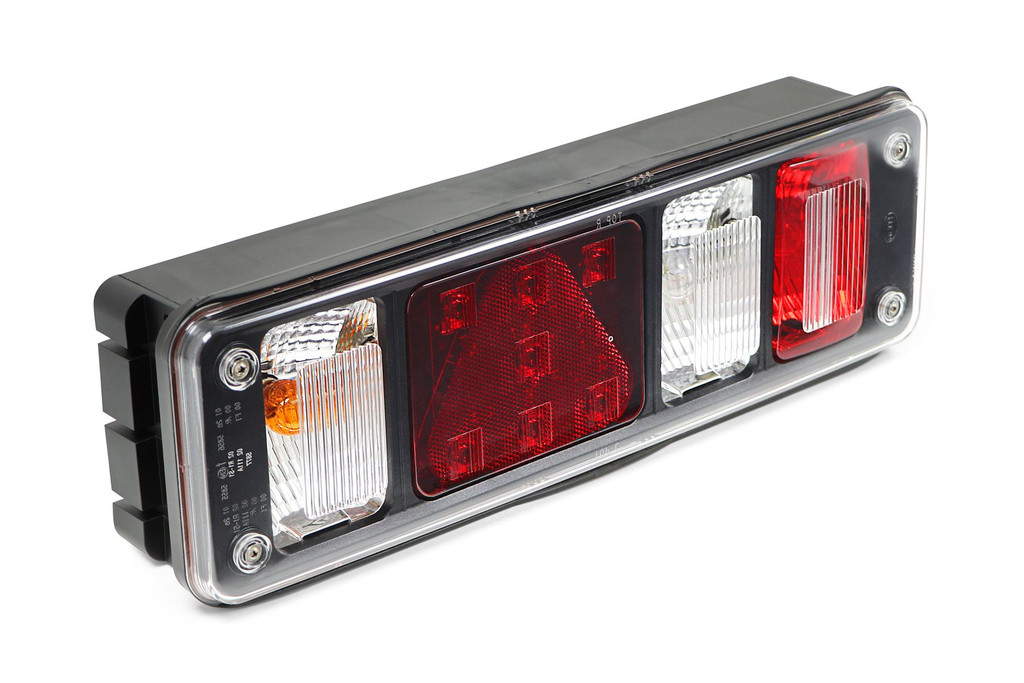 Rear light left triangle reflector trailer lorry Krone Fruehauf Feldbinder Reisch DAF 