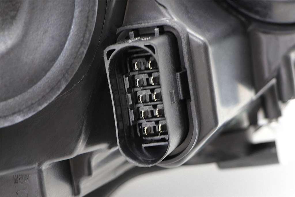 Headlight left Audi A3 12-16 Hella