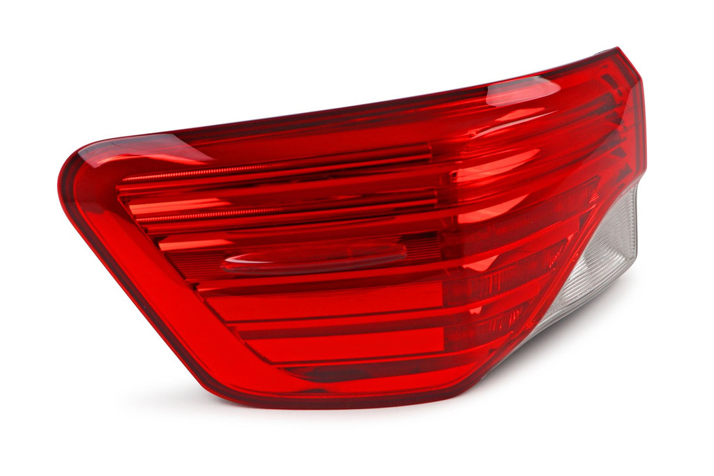 Rear outer light left LED Toyota Avensis 12-15 Saloon