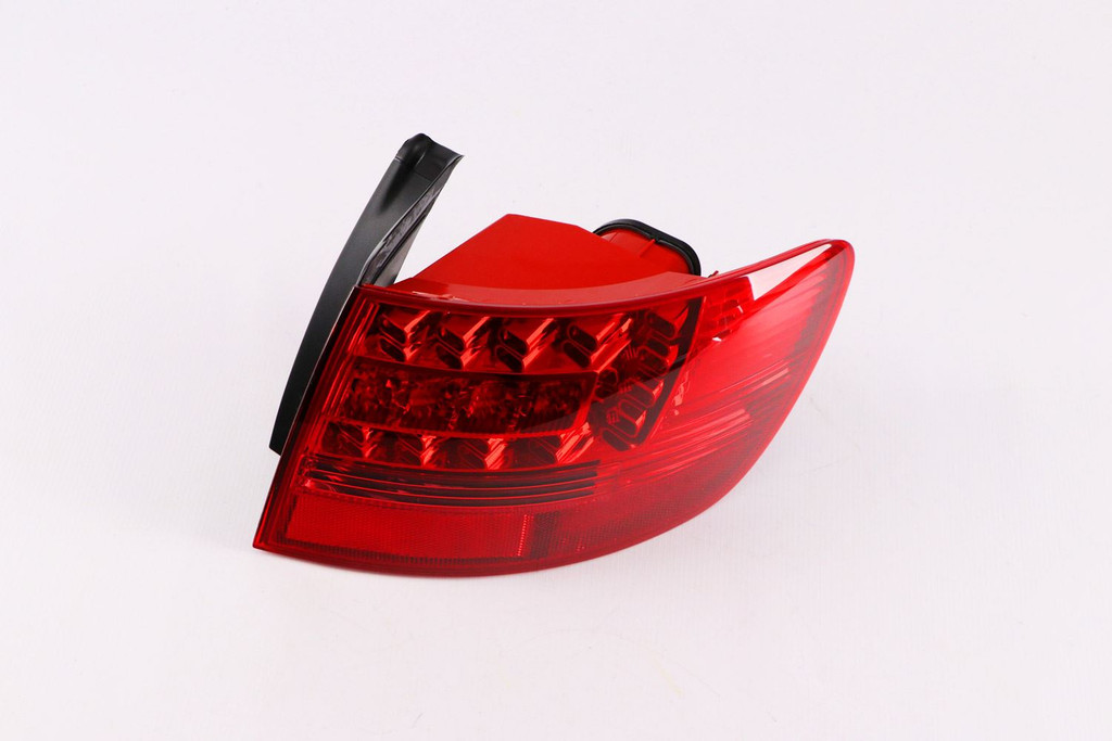 Rear light right LED Audi A6 4F 05-08 Estate