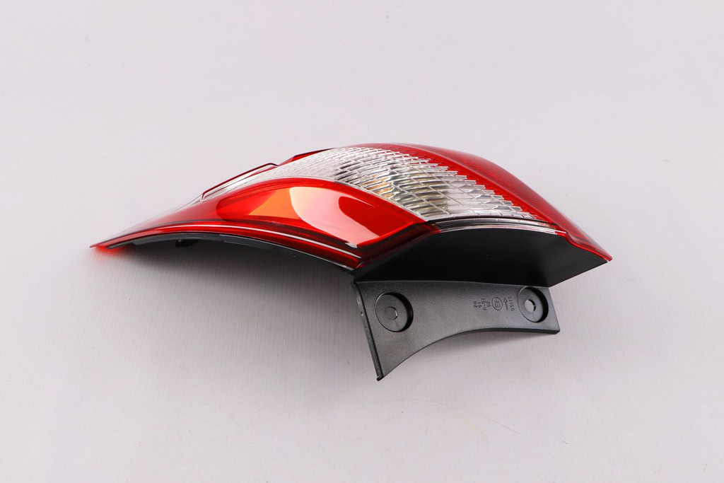Rear light left Nissan Qashqai +2 10-13
