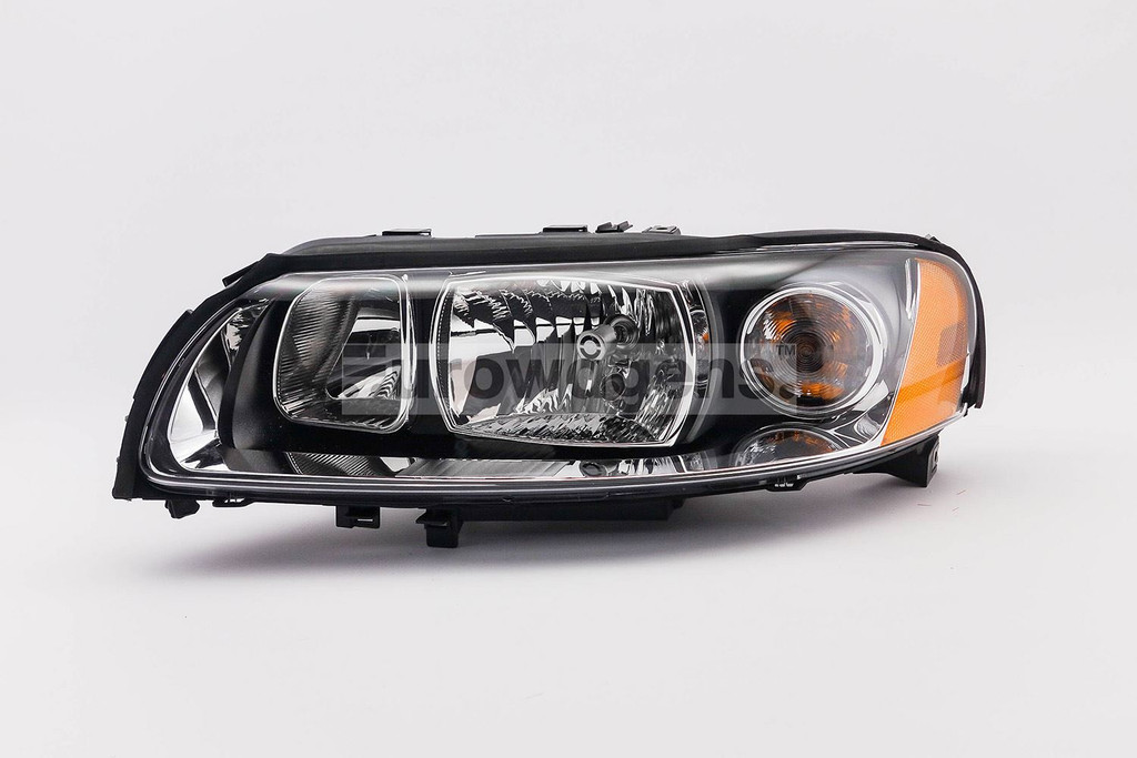 Headlight left Volvo V70 XC70 05-07