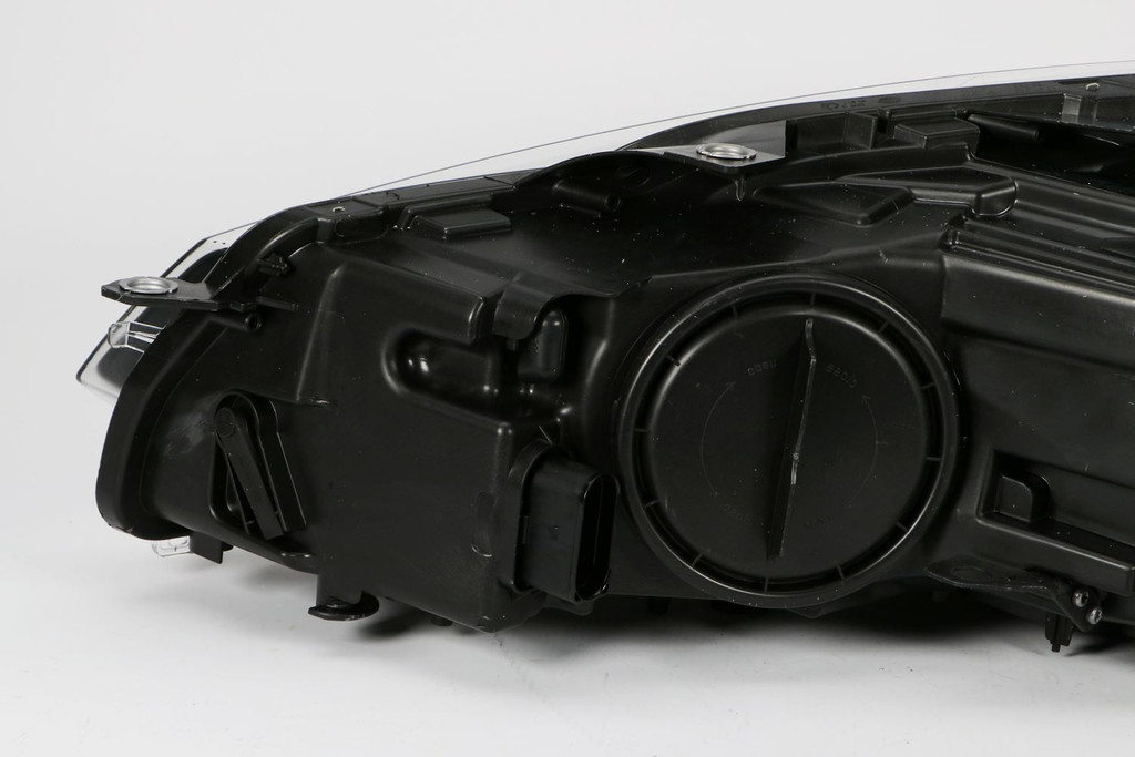 Headlight right bi-xenon AFS VW Golf MK6 09-12