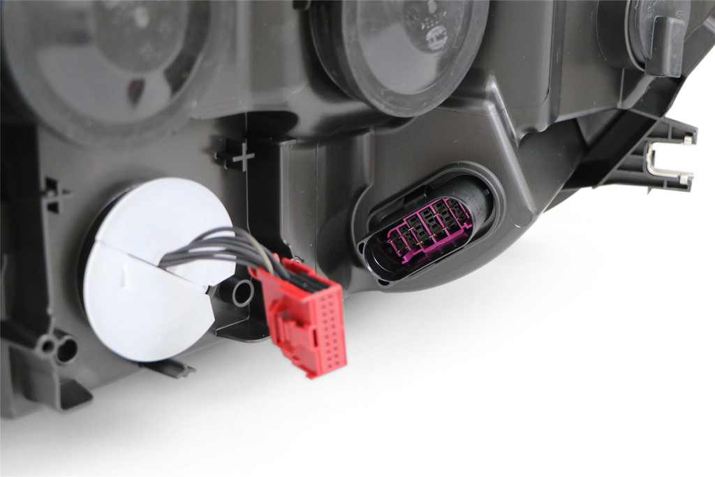 Headlight left bi-xenon LED DRL with AFS  Audi A6 4G 11-14