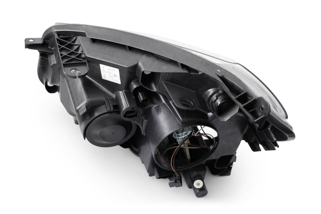 Headlight right Nissan Qashqai 10-13 Hella