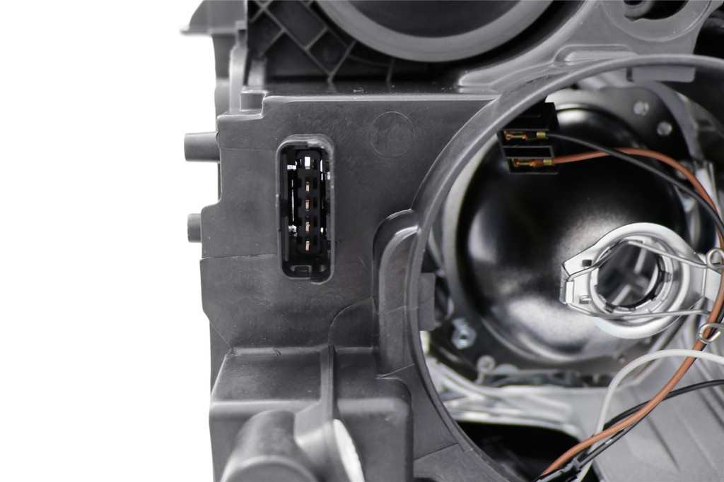 Headlight right Nissan Qashqai 10-13 Hella
