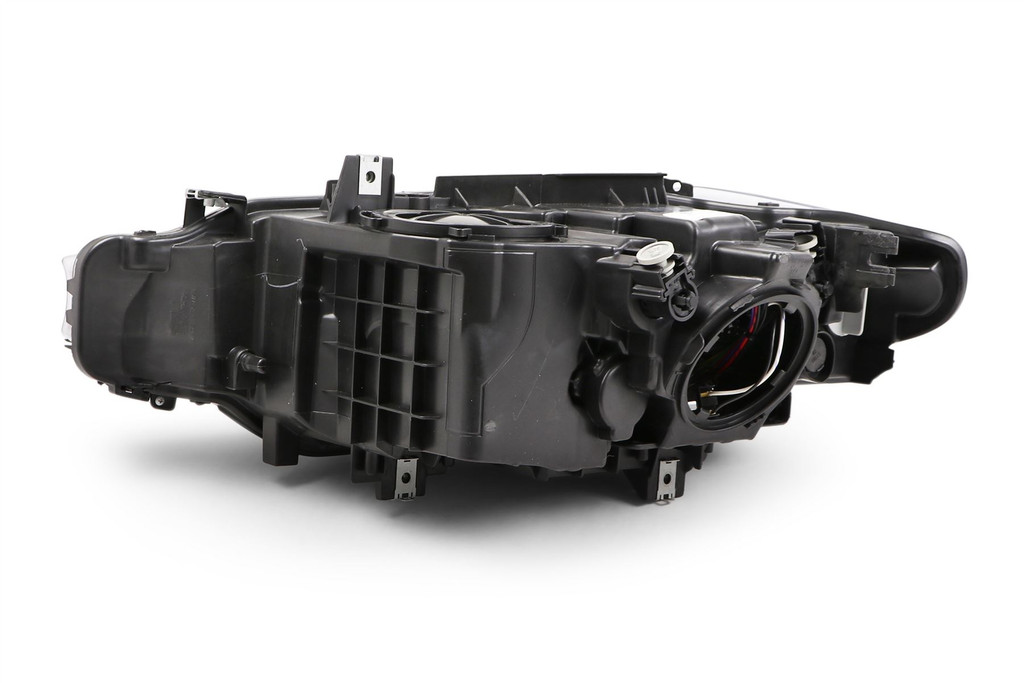 Headlight right BMW 3 Series F30/31 12-15 Hella