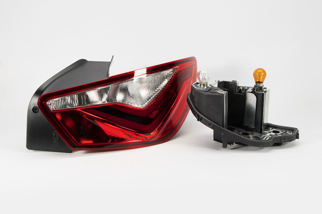 Rear light right LED Seat Ibiza 12-16