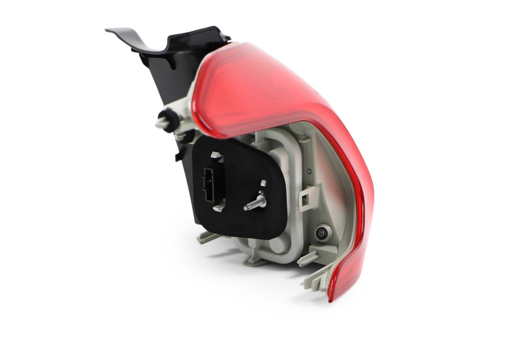 Rear light left Peugeot 2008 13-16