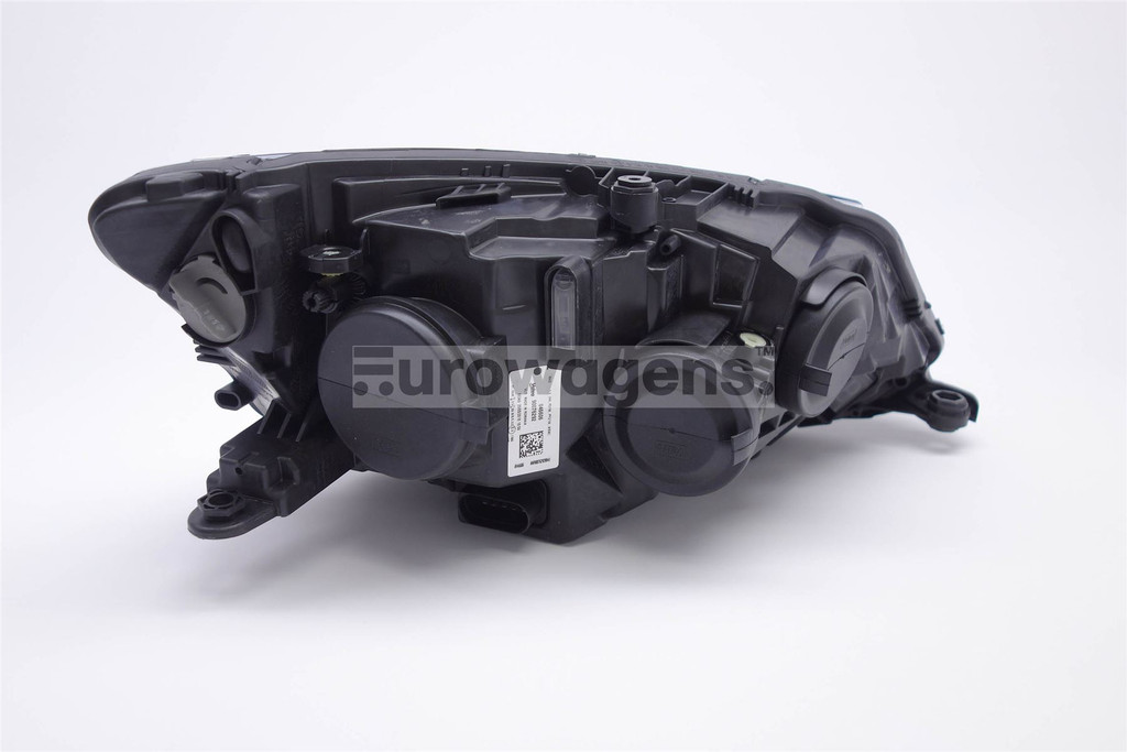 Headlight right black Skoda Fabia 15-17