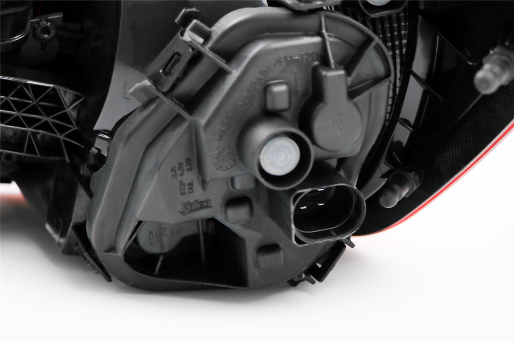 Rear light outer left LED Seat Leon ST 14-16