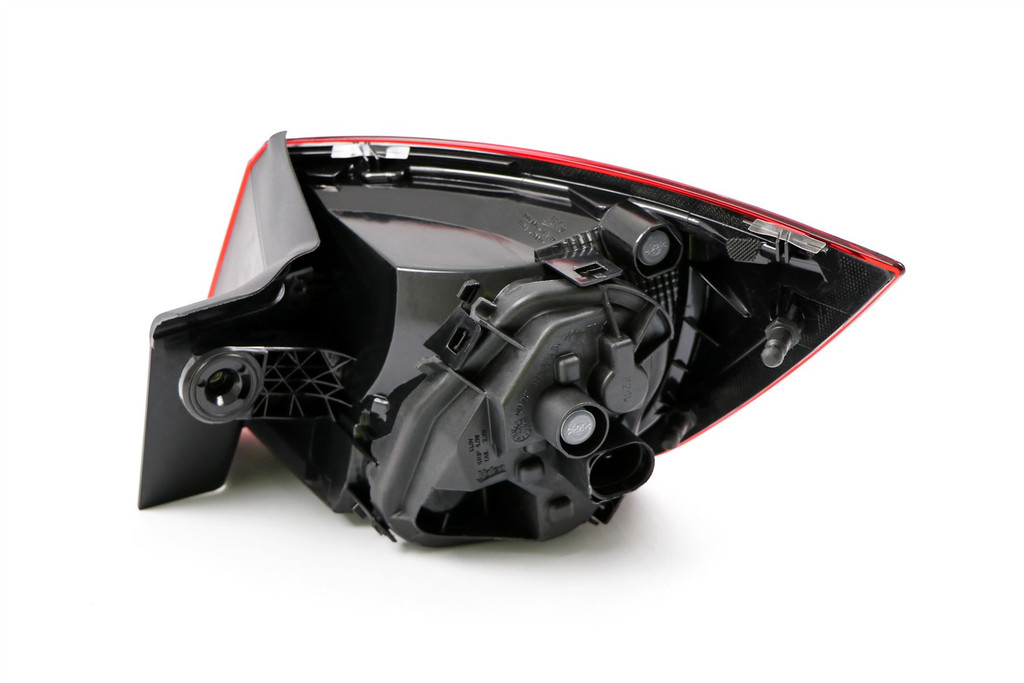 Rear light outer left LED Seat Leon ST 14-16