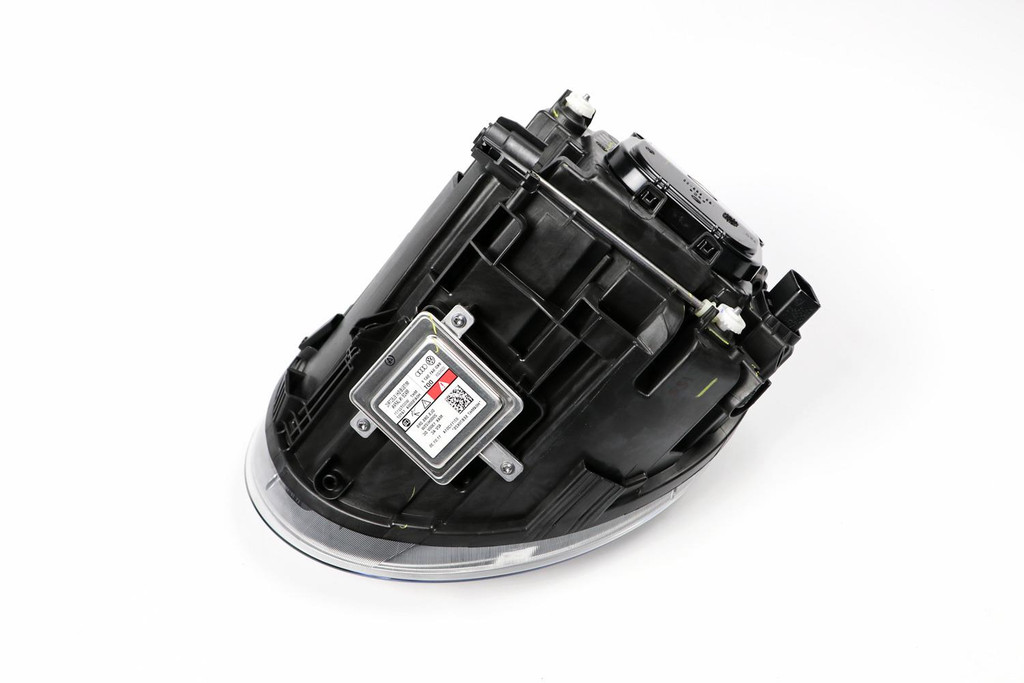 Headlight right black bi-xenon DRL VW Beetle 11-18