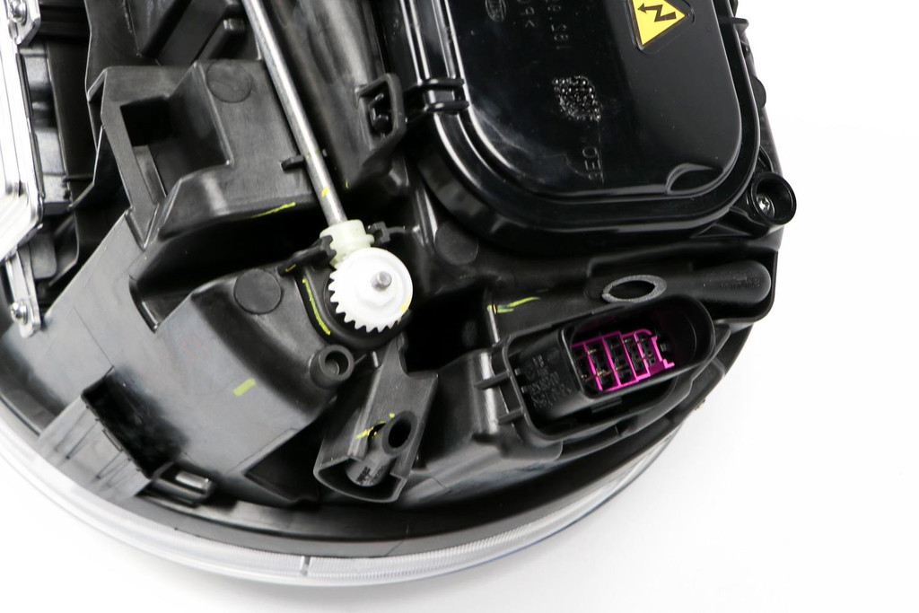 Headlight right black bi-xenon DRL VW Beetle 11-18