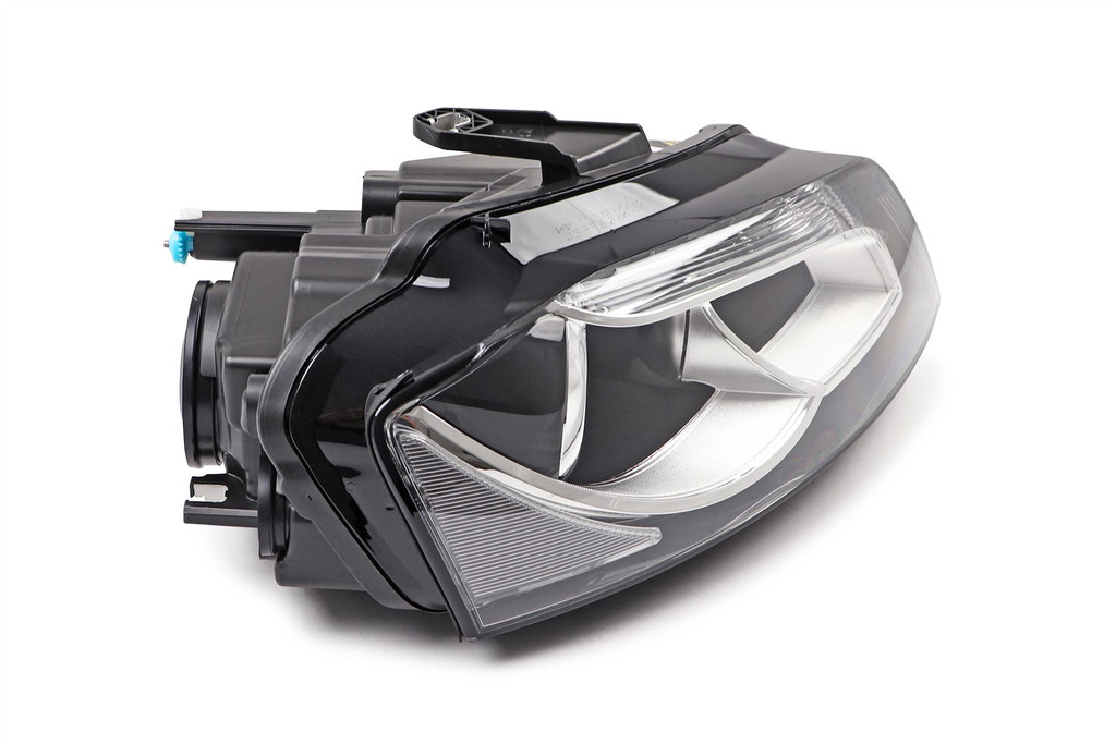 Headlight right xenon LED DRL Audi A3 08-12