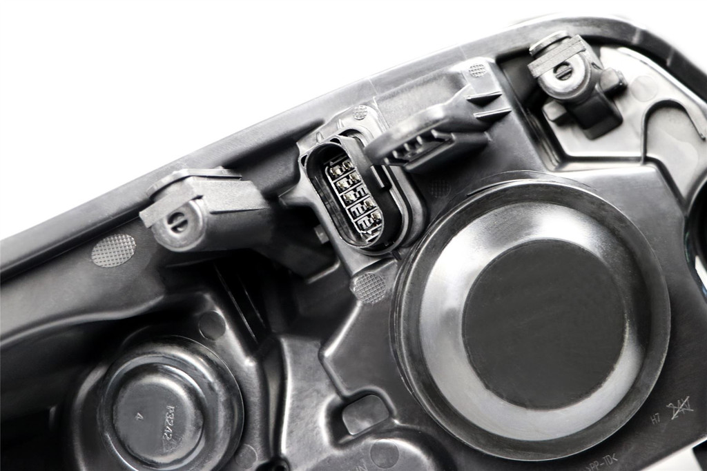 Headlight left Ford Kuga 08-12 Hella