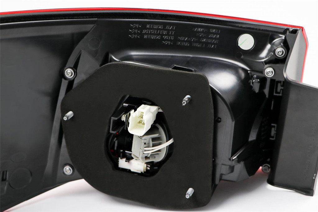 Rear light right outer LED Toyota Avensis 15-17 Estate