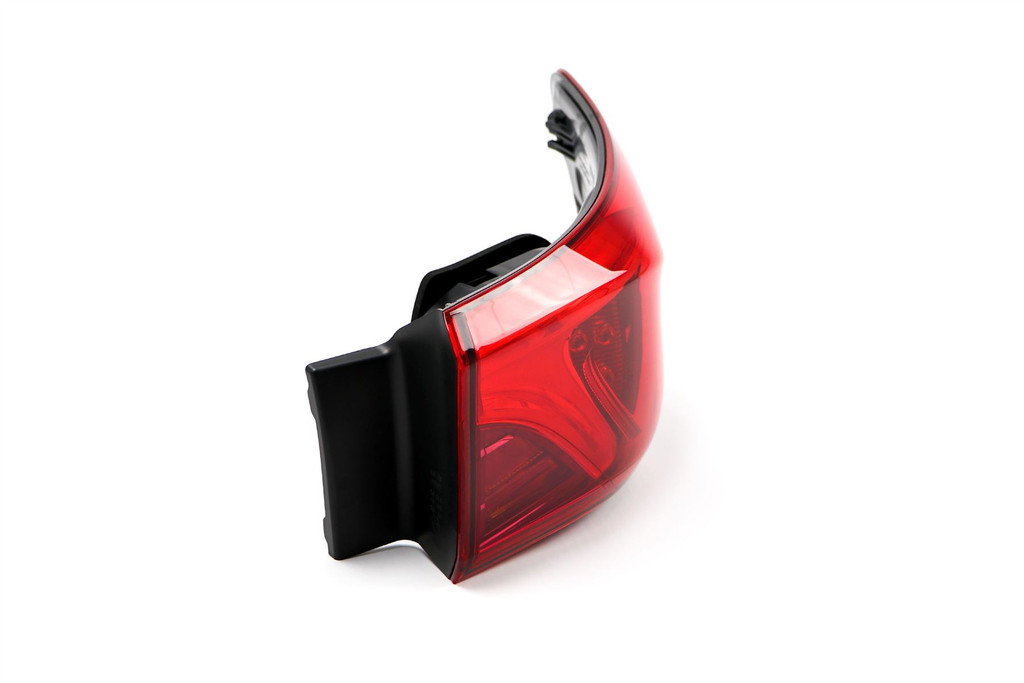Rear light right outer LED Toyota Avensis 15-17 Estate