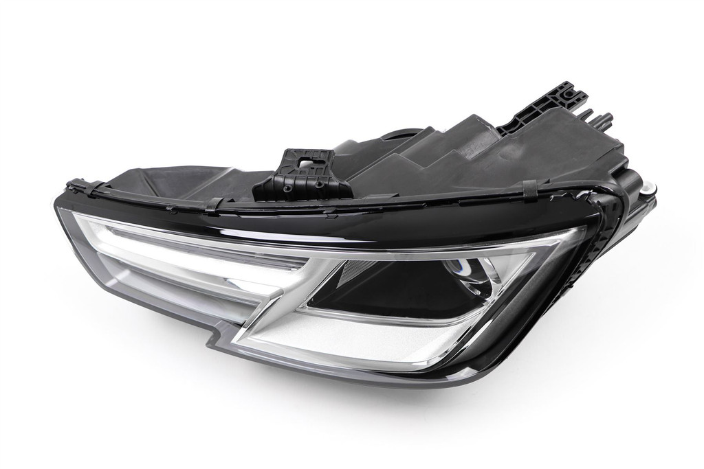 Headlight left xenon LED DRL Audi A4 B9 15-18 OEM