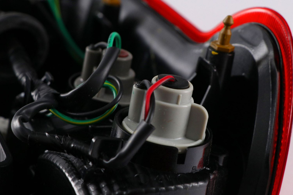 Rear light left Nissan NV200 10-16 Hella