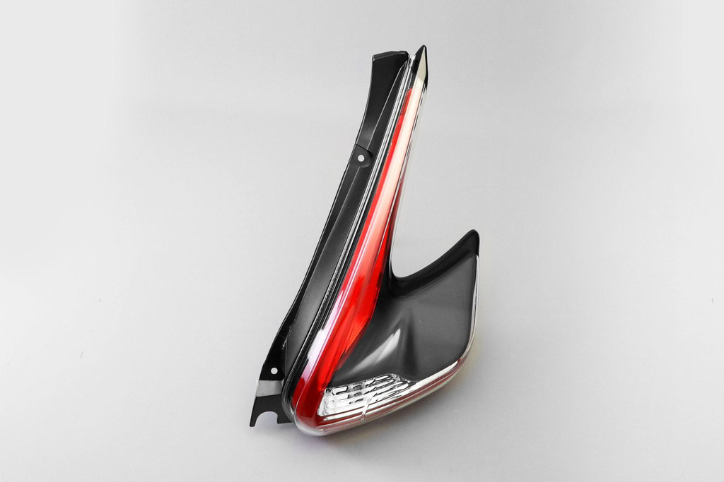 Rear light right Nissan Juke 15-17