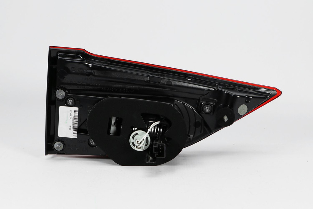 Rear inner light right Toyota Avensis 15-17