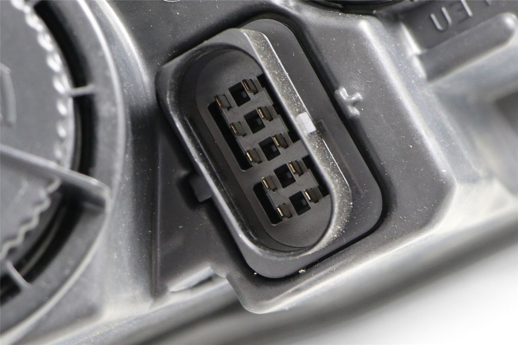 Headlight left black Skoda Rapid 12-16