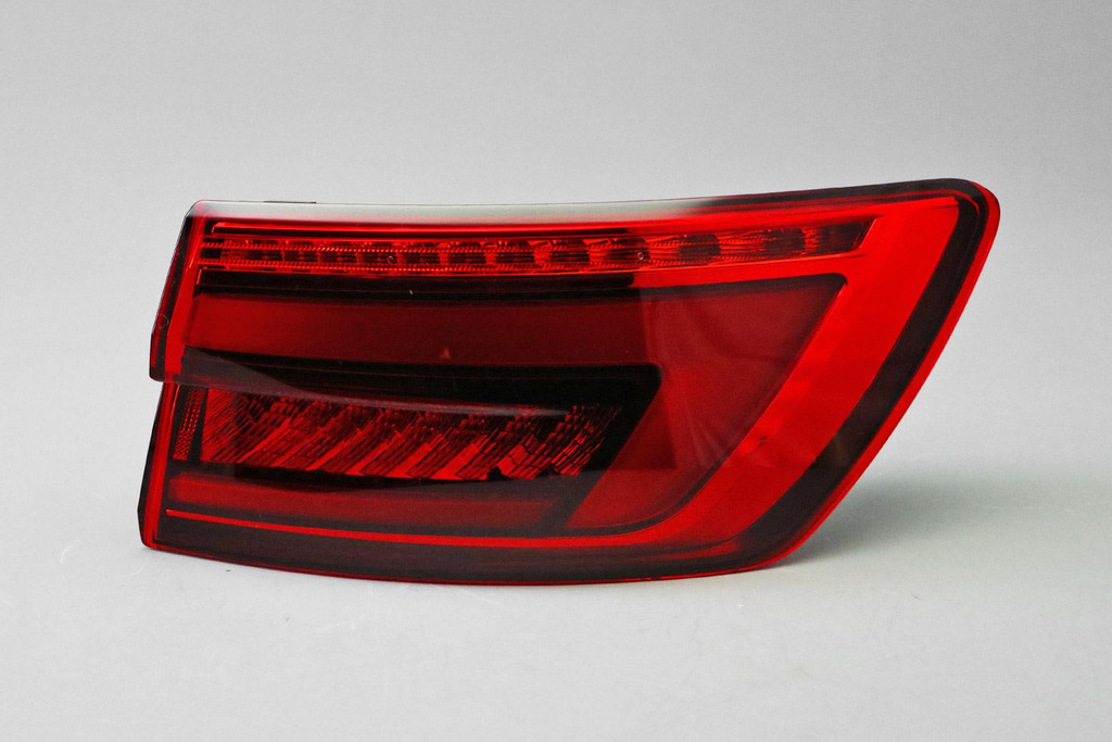 Rear light right outer LED Audi A4 B9 15-18 Estate