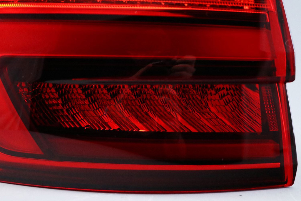 Rear light left outer LED Audi A4 B9 15-19 Estate OEM