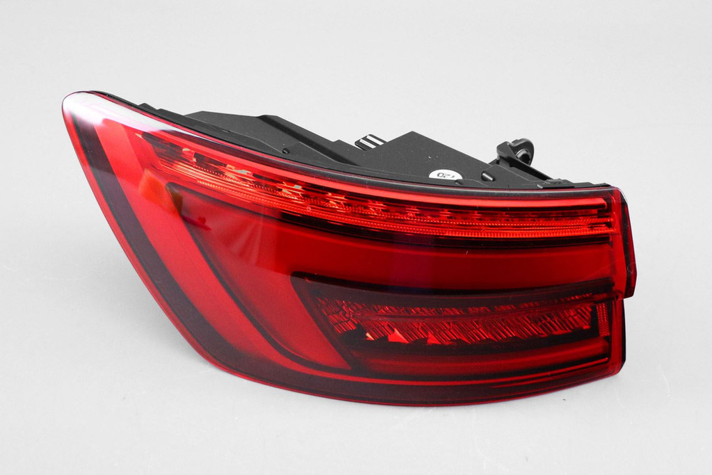 Rear light left outer LED Audi A4 B9 15-19 Estate OEM