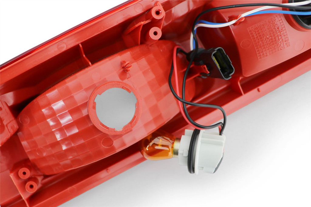 Rear light right Vauxhall Vivaro 07-13 Valeo