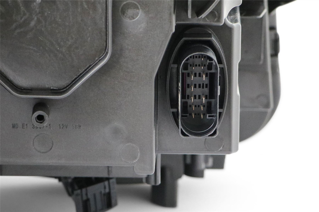 Headlight left LED VW Tiguan 16-